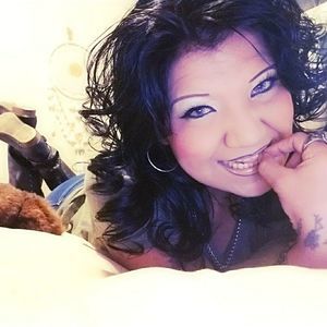 Meet your Posher, Alma